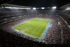 世界杯2026-费德勒空降篮网赛场引轰动，战术调整成焦点
